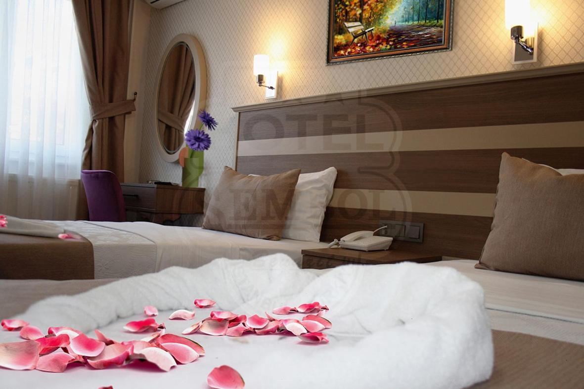 Sembol 3* İstanbul