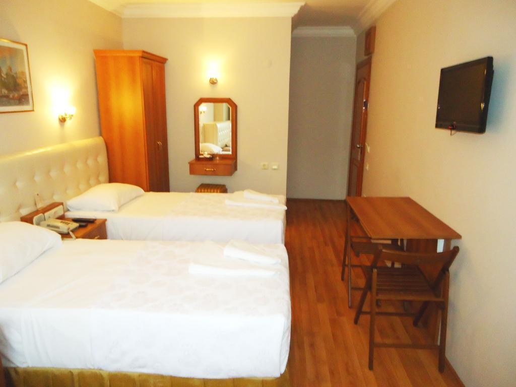 Sembol 3* İstanbul
