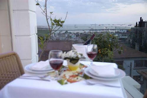 Sembol Otel 3*